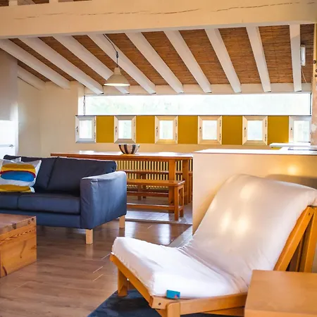 Spacious Loft With Shared Swimming Pool Apartament