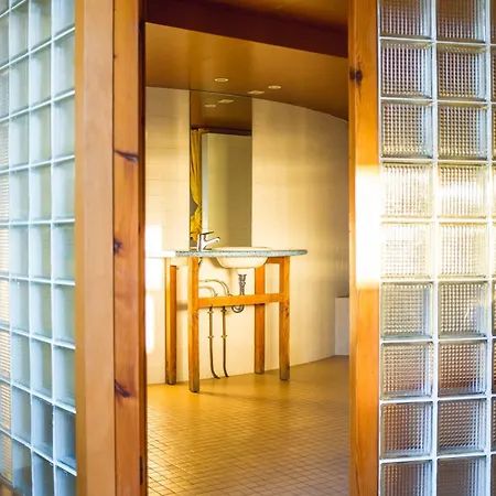 Spacious Loft With Shared Swimming Pool